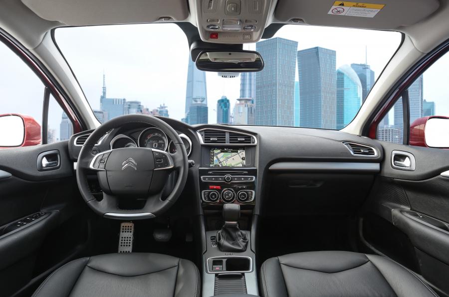 Торпедо Citroen C4 L 2016 года  (CN) (фото 1 из 29)
